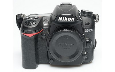 Gebraucht, Nikon D7000 Gehäuse