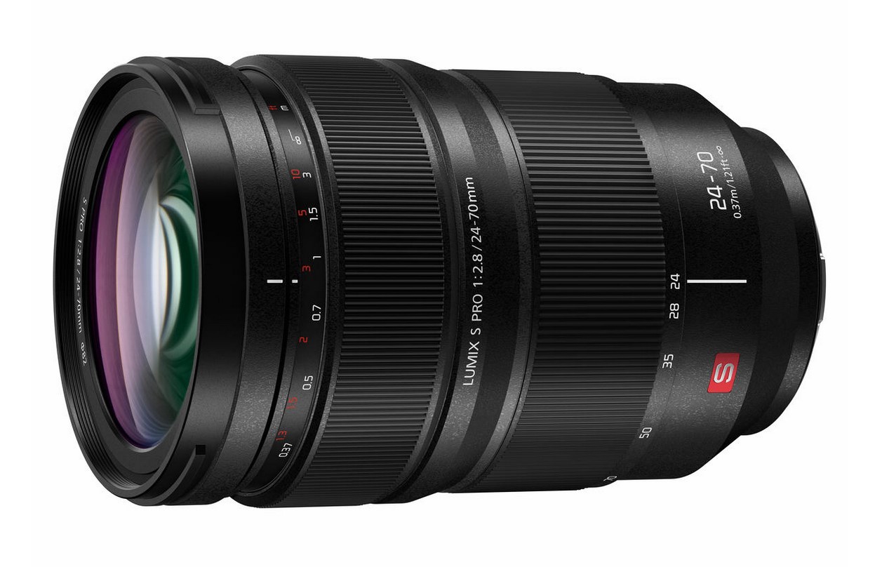 Panasonic-lumix-24-70-seitenprofil