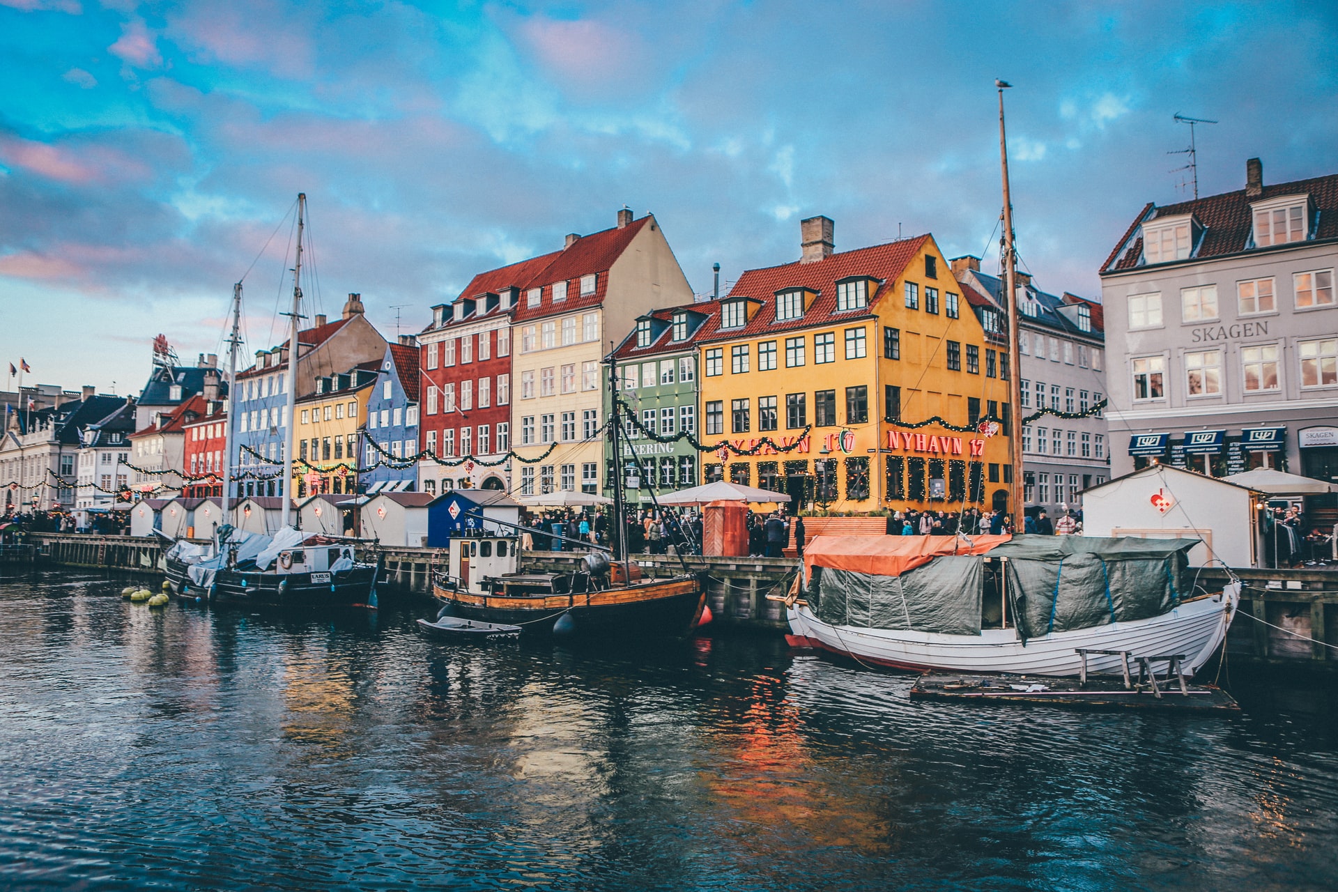 Kopenhagen Ansicht Stadt 
Photo by Nick Karvounis on Unsplash    