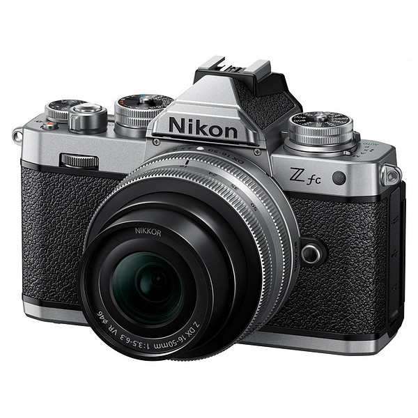 Nikon Z fc + 16-50/3,5-6,3 VR