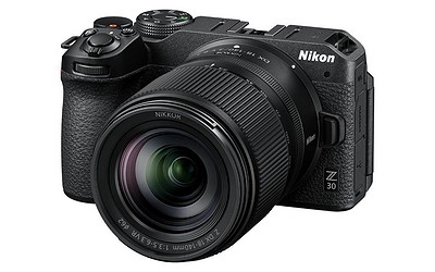 Nikon Z30 + 18-140 3,5-6,3 VR