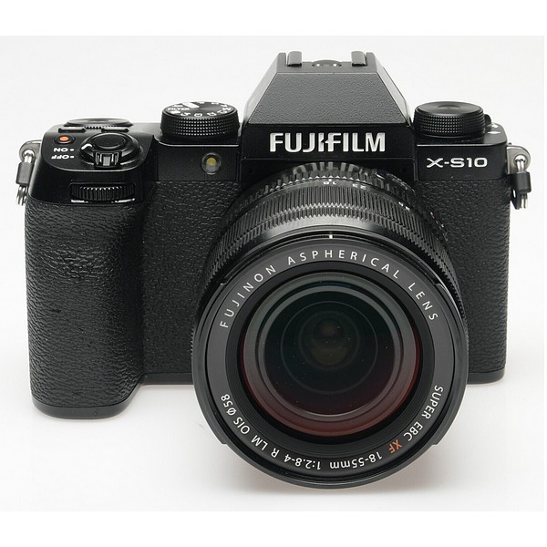 Gebraucht, Fujifilm X-S10 mit XF 18-55mm F2.8-4 R