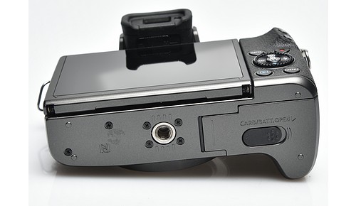 Gebraucht, Canon EOS M5 + EF-M 18-150/F3.5-6.3 - 3