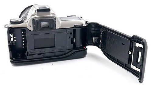 Gebraucht, Nikon F65 + Sigma 28-200mm 1:3.5-5.6 - 4