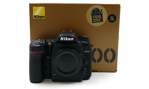 Gebraucht, Nikon D7500 Gehäuse