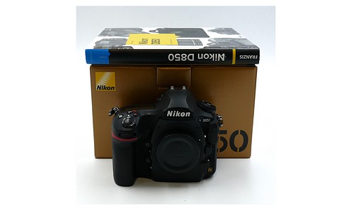 Gebraucht, Nikon D 850 + MB-D18