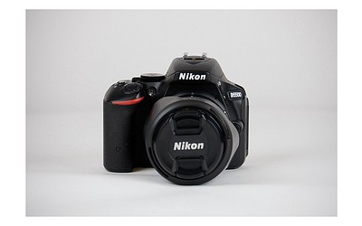 Gebraucht, Nikon D5500 + 18-55 3,5-3,6 G DX VR
