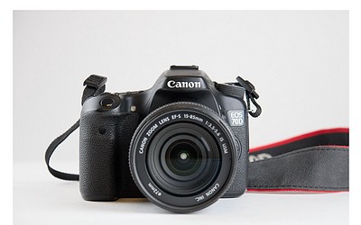 Gebraucht, Canon EOS 70D + EF-S 15-85