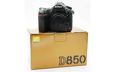 Gebraucht, Nikon D850